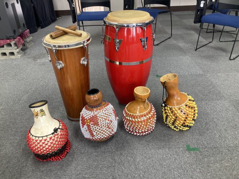 月例 シェケレ/コンガ・アンサンブル